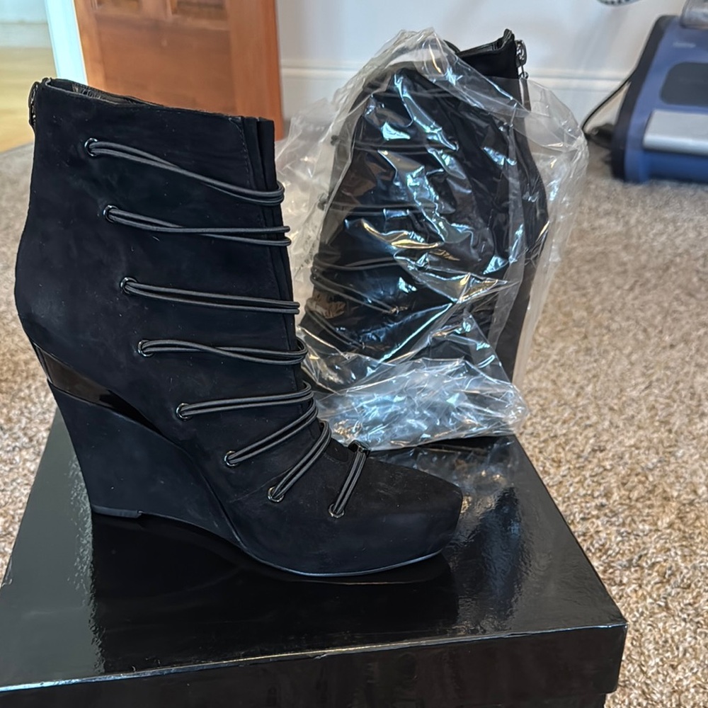 Boutique 9 Black Wedge Shoes with Suede Finish